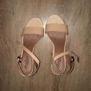 Lucky brand nude heels